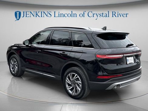 New 2026 Lincoln Corsair Premiere FWD image 9