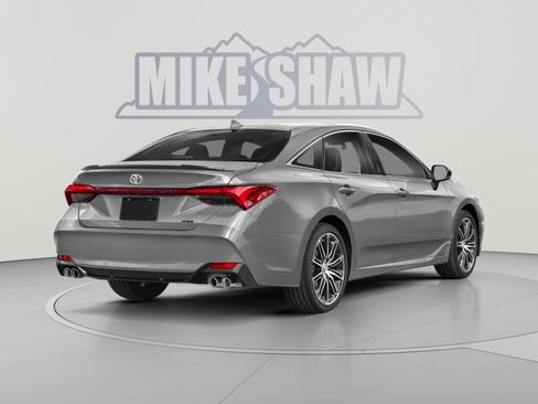 Used 2019 Toyota Avalon XSE FWD image 2