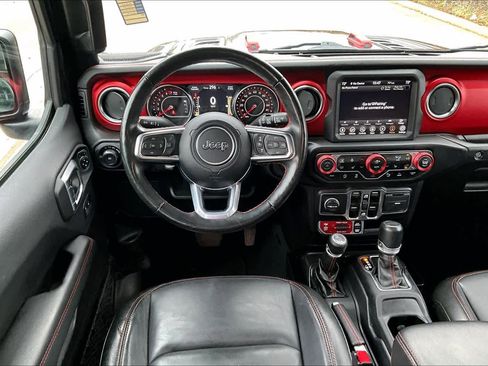 Used 2022 Jeep Wrangler Unlimited Rubicon w/ Cold Weather Group AWD/4WD image 10