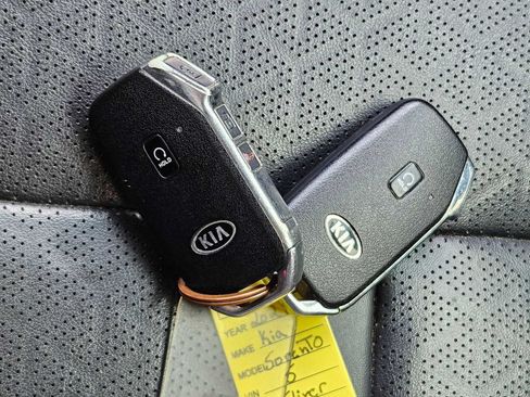 Used 2021 Kia Sorento S AWD/4WD image 18
