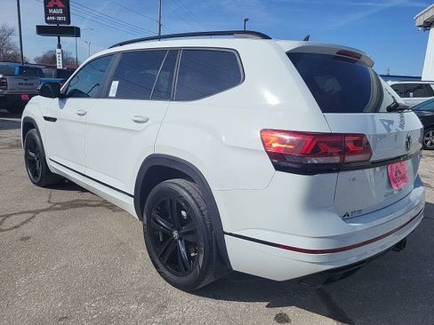 Used 2023 Volkswagen Atlas SEL R-Line image 8
