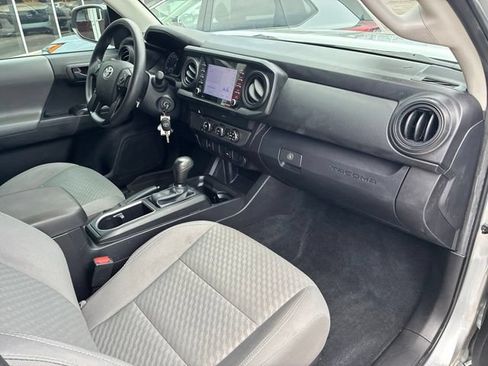 Used 2022 Toyota Tacoma SR w/ SR Convenience Package RWD image 12