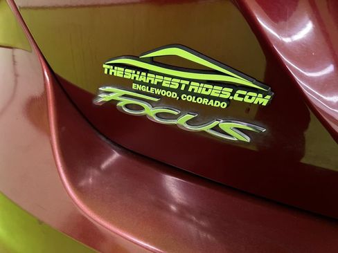Used 2014 Ford Focus Titanium FWD image 12