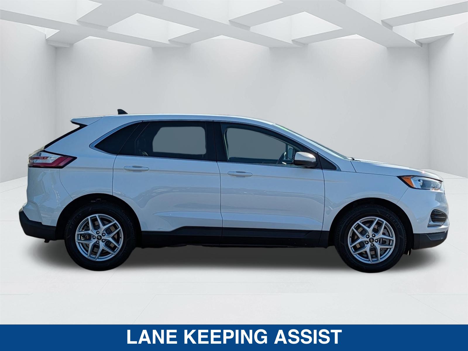 Used 2023 Ford Edge SEL AWD/4WD image 4