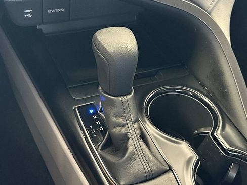 Used 2019 Toyota Camry LE FWD image 21