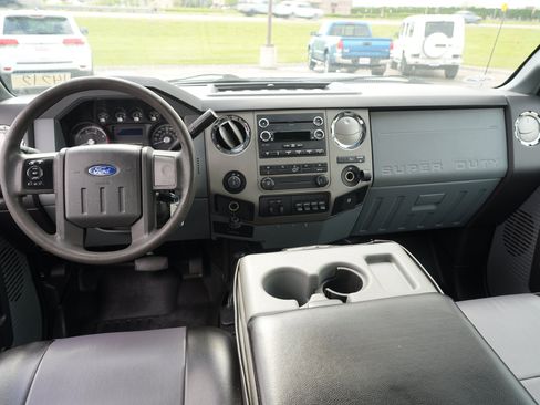 Used 2012 Ford F250 XLT w/ XLT Interior Pkg AWD/4WD image 24