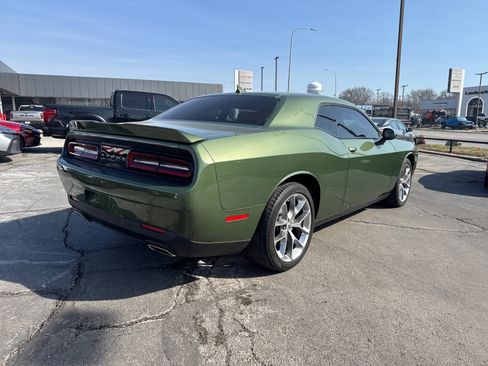 Used 2022 Dodge Challenger SXT w/ Plus Package image 5