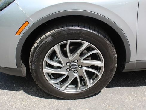 Certified 2021 Lincoln Corsair FWD w/ Equipment Group 101A image 12