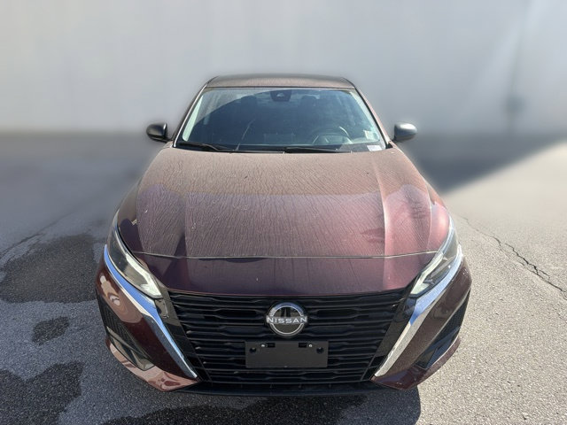 Used 2025 Nissan Altima 2.5 SV FWD image 13