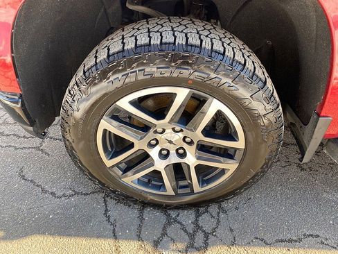 Used 2019 Chevrolet Silverado 1500 Custom Trail Boss w/ Custom Convenience Package image 16