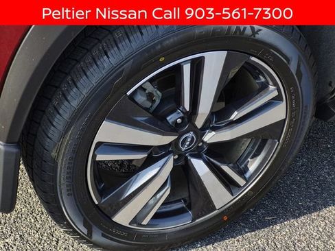 Certified 2023 Nissan Rogue Platinum w/ Platinum Premium Package FWD image 7