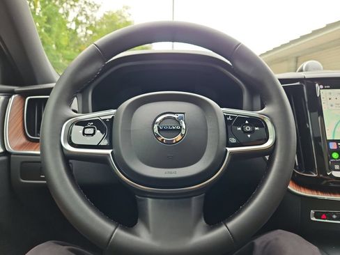 Used 2024 Volvo XC60 T8 Ultimate w/ Protection Package Premier AWD/4WD image 33
