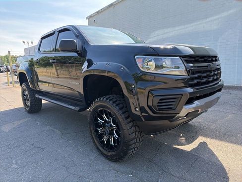 Used 2022 Chevrolet Colorado W/T w/ WT Convenience Package AWD/4WD image 8