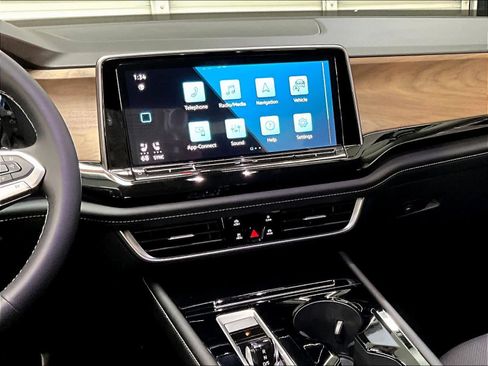 New 2026 Volkswagen Atlas SE AWD/4WD image 9