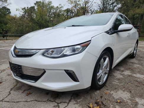Used 2016 Chevrolet Volt LT image 3