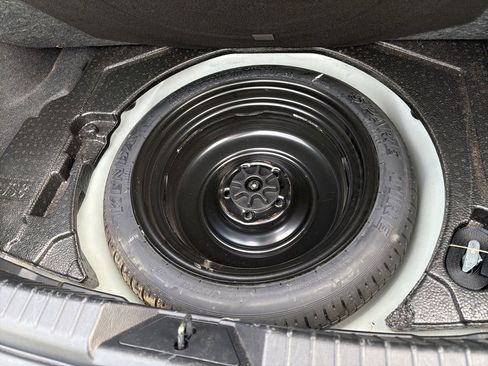 Used 2018 MAZDA MAZDA3 Touring image 8