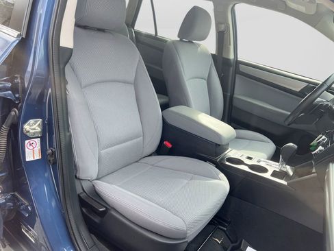 Used 2019 Subaru Outback 2.5i Premium image 27
