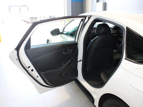 Used 2023 Honda Accord Sport image 14
