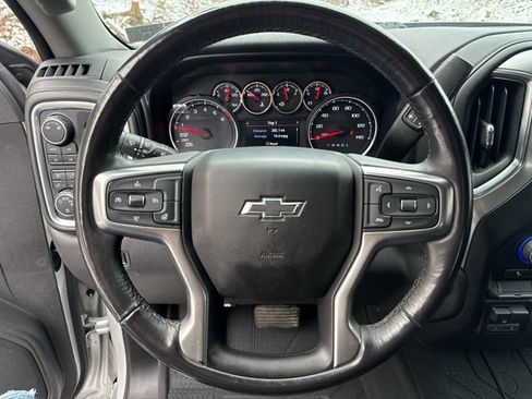 Used 2019 Chevrolet Silverado 1500 RST image 15