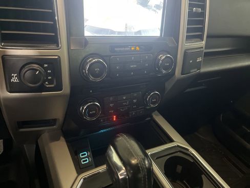 Used 2018 Ford F150 Lariat image 77