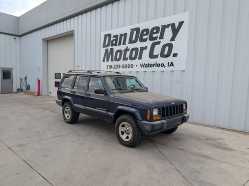 Used 2000 Jeep Cherokee Sport image 1