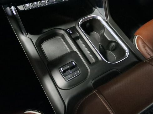 Used 2024 GMC Sierra 2500 Denali Ultimate image 53