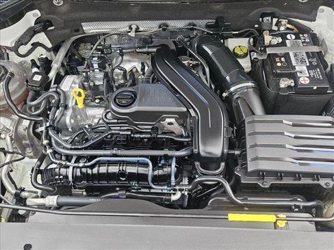 Certified 2023 Volkswagen Taos S FWD image 21