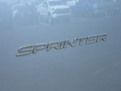 Used 2025 Mercedes-Benz Sprinter 2500 image 11