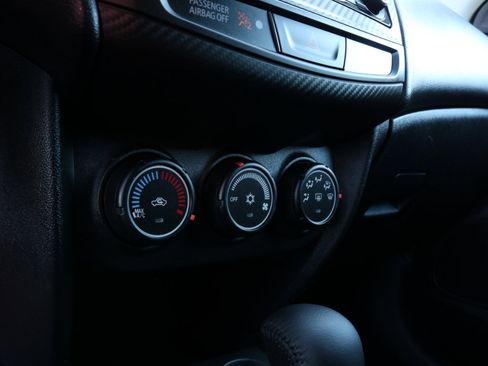 Used 2015 Mitsubishi Outlander Sport ES image 28