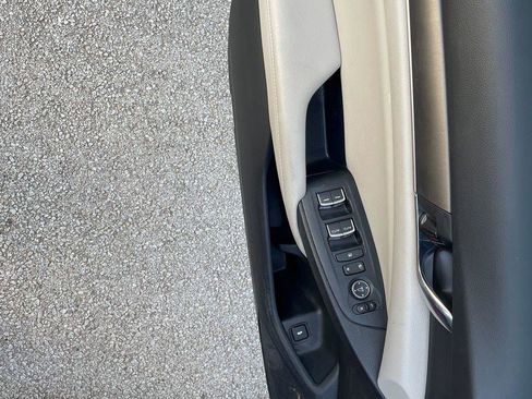 Used 2022 Honda Accord LX image 9