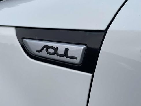 Used 2016 Kia Soul w/ Convenience Package FWD image 15