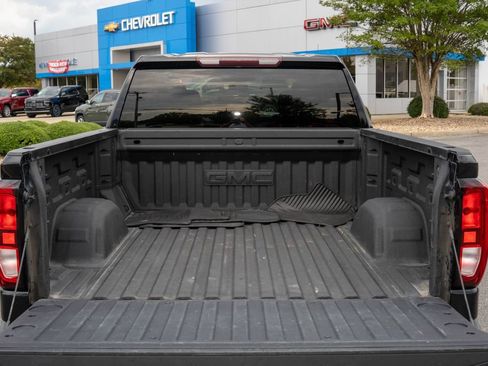 Used 2019 GMC Sierra 1500 Elevation w/ Elevation Value Package AWD/4WD image 9