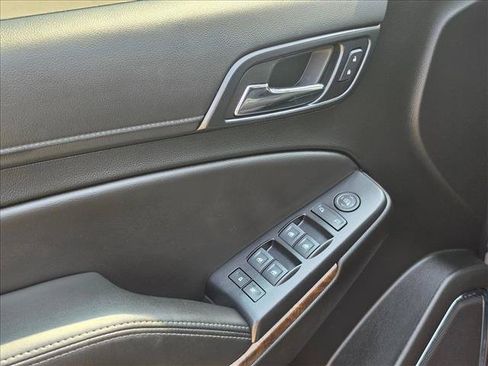 Used 2019 Chevrolet Tahoe LS AWD/4WD image 24