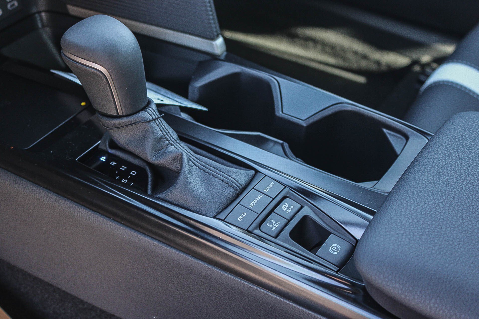 New 2026 Toyota Camry SE FWD image 22