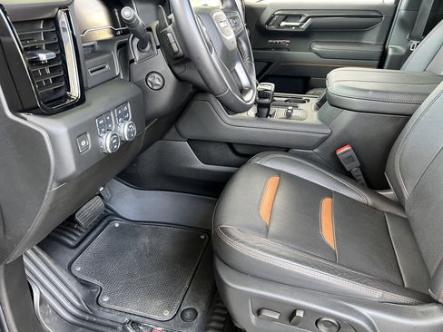Used 2023 GMC Sierra 1500 AT4 w/ AT4 Premium Package AWD/4WD image 14