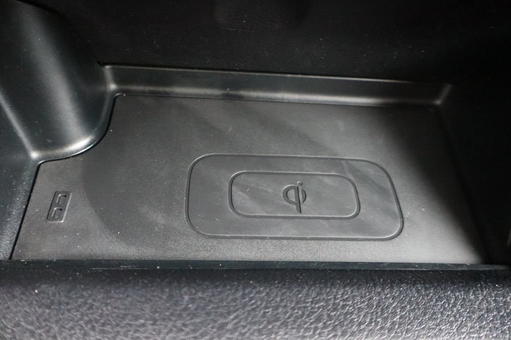 Used 2020 Toyota Tacoma TRD Off-Road AWD/4WD image 17
