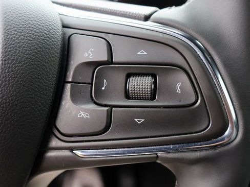 Certified 2025 Buick Envista Sport Touring w/ Convenience I Package FWD image 29