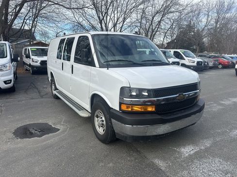 Used 2024 Chevrolet Express 2500 Work Van w/ Driver Convenience Package image 3