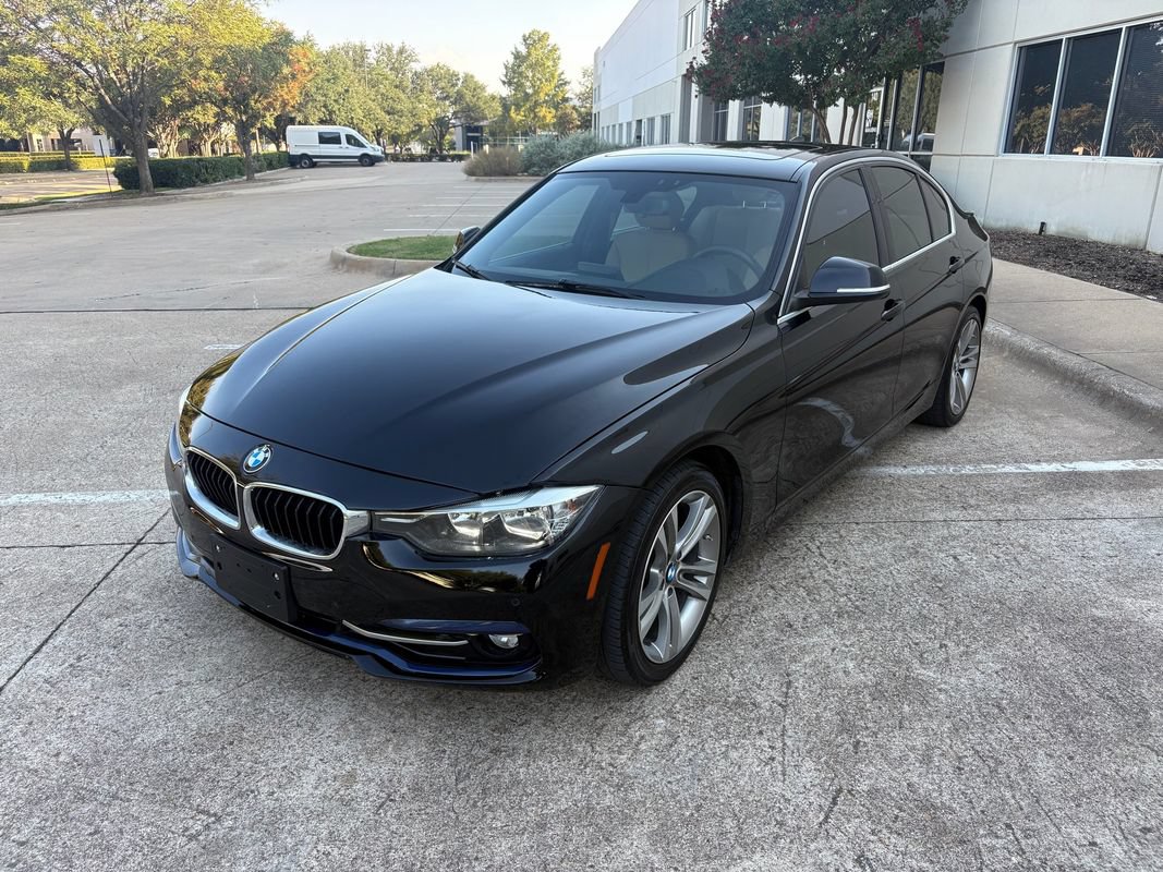 Used 2017 BMW 330i Sedan RWD image 2