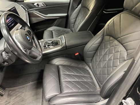 Used 2024 BMW X5 xDrive40i w/ M Sport Package image 8