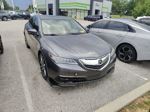 Used 2017 Acura TLX V6 w/ Technology Package FWD image 26