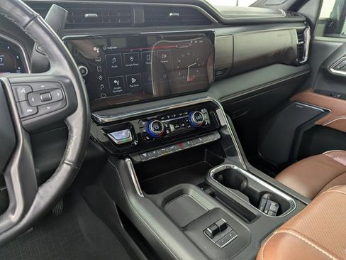 Used 2024 GMC Sierra 2500 Denali Ultimate w/ Snow Plow Prep/Camper Package image 14