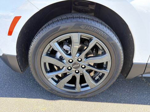 Used 2023 Chevrolet Equinox RS image 11