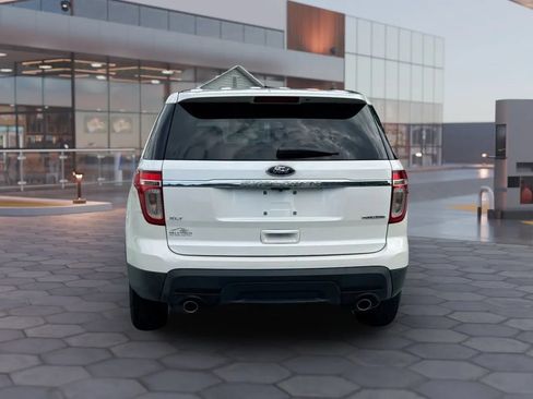 Used 2013 Ford Explorer XLT FWD image 8