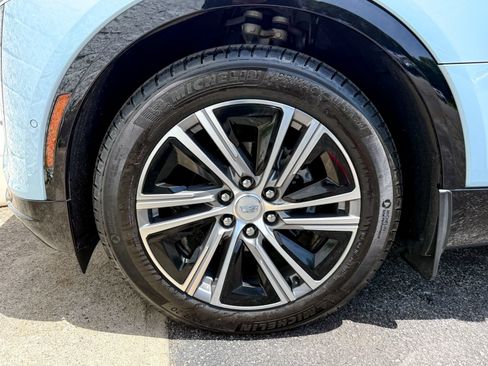 Certified 2024 Cadillac Lyriq Luxury AWD/4WD image 11