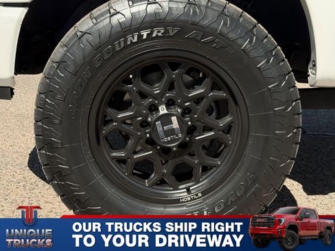 Used 2024 Ford F350 Limited image 11