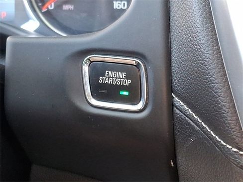 Used 2023 GMC Acadia SLE w/ Driver Convenience Package image 28