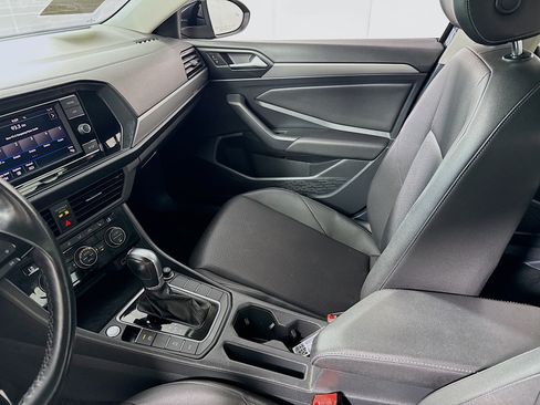 Used 2019 Volkswagen Jetta SE FWD image 22