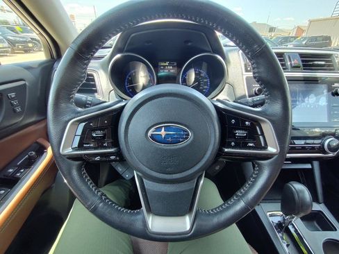 Used 2019 Subaru Outback 2.5i Touring w/ Popular Package #3A AWD/4WD image 18