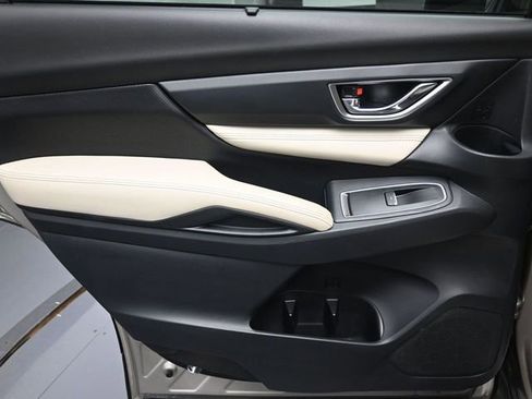 Used 2019 Subaru Ascent Limited image 22